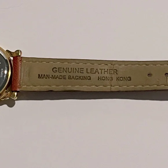 Vintage Winnie the Pooh & Friends Disney Parks Watch with Brown Leather Strap - Picture 5 of 13